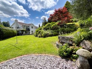 Photo 11- click for photo gallery